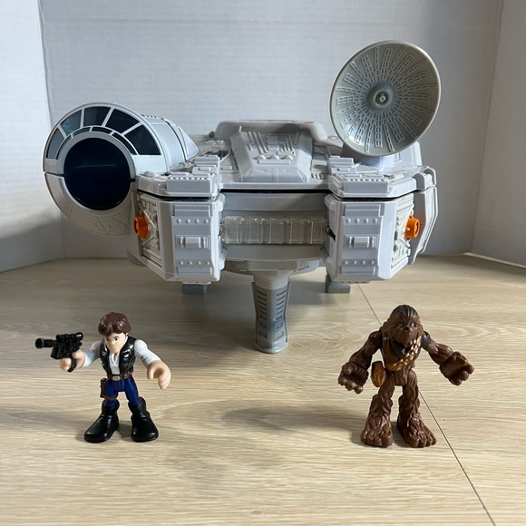 Star Wars Galactic Heroes Millennium Falcon - Picture 1 of 4